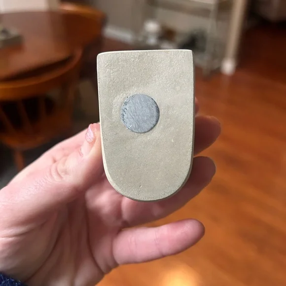 Minimalist Concrete Magnetic Wall Planters, Set of 2, 1.5” x 1.5” - Picture 3 of 11